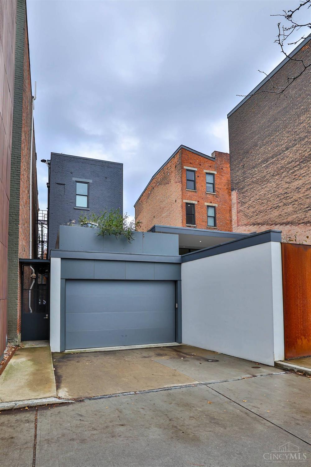 1826 Elm Street Property Photo 69