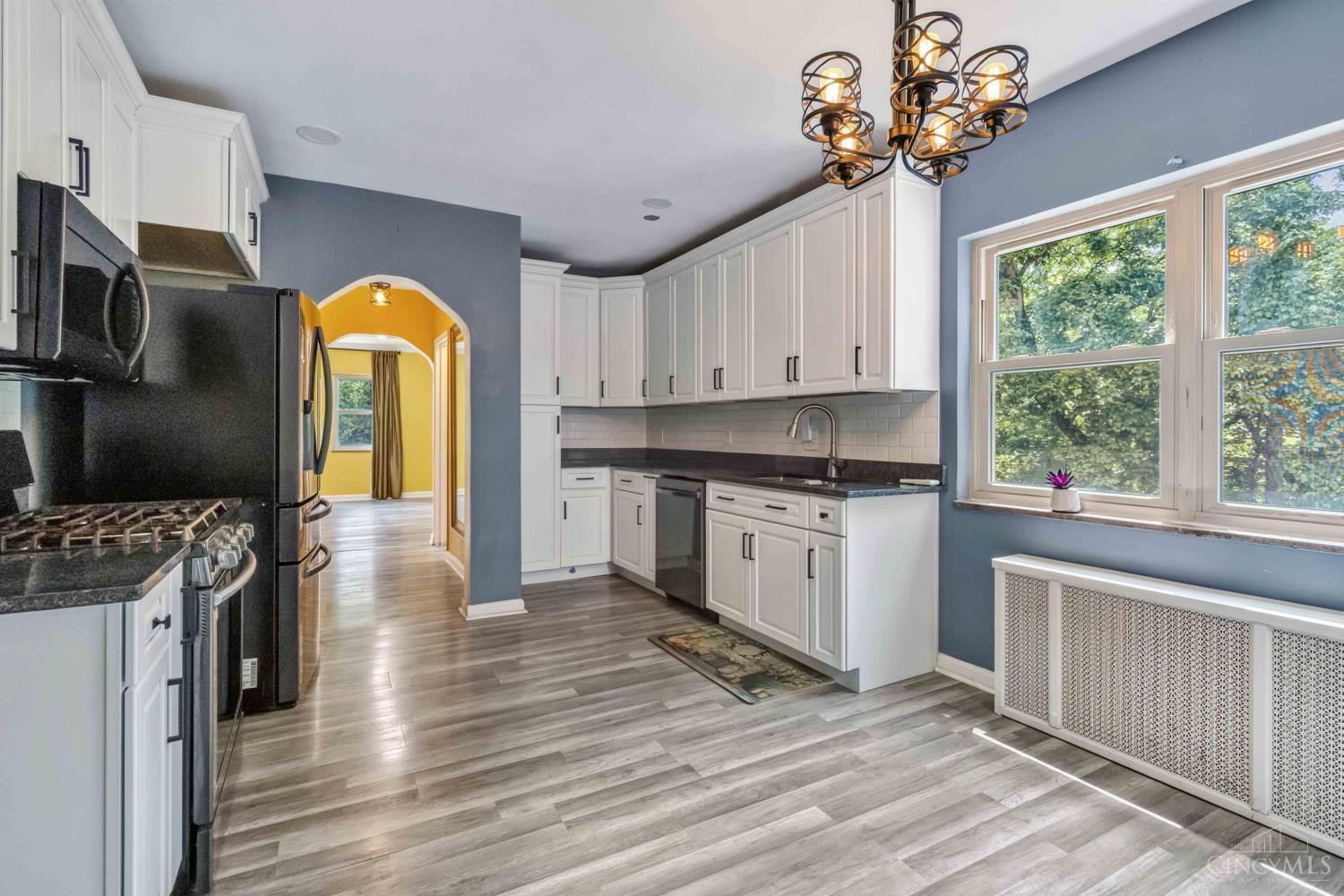 5751 Belmont Avenue Property Photo 8