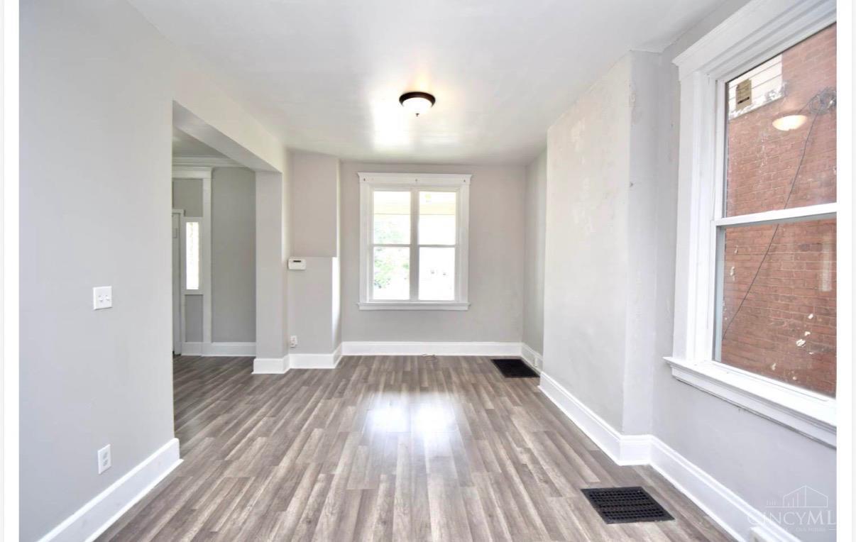 1015 Purcell Avenue Property Photo 10