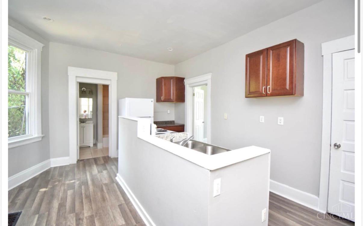 1015 Purcell Avenue Property Photo 11