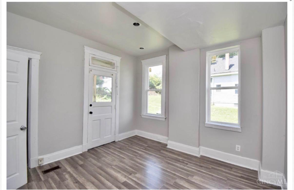 1015 Purcell Avenue Property Photo 18