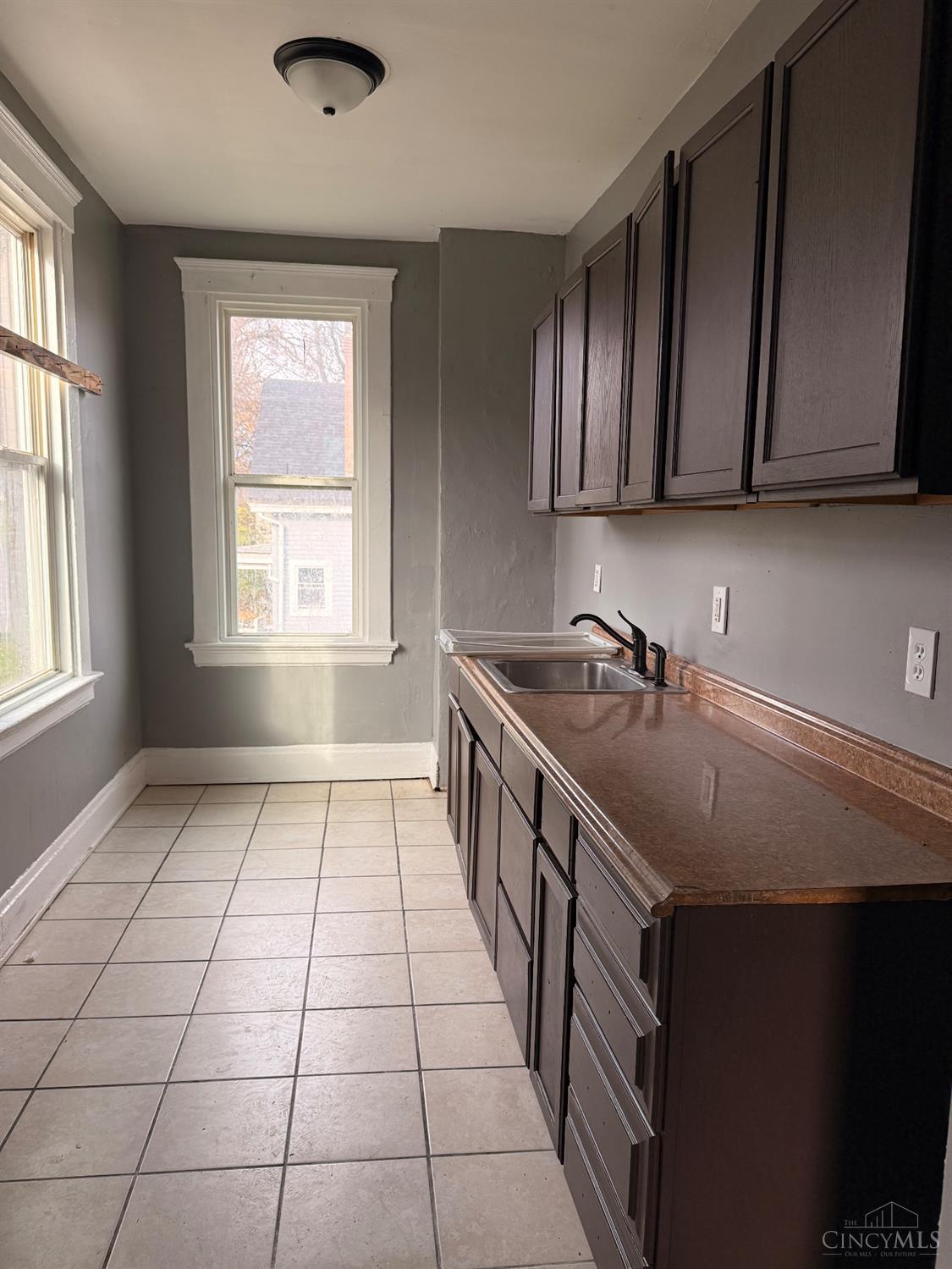 1015 Purcell Avenue Property Photo 27