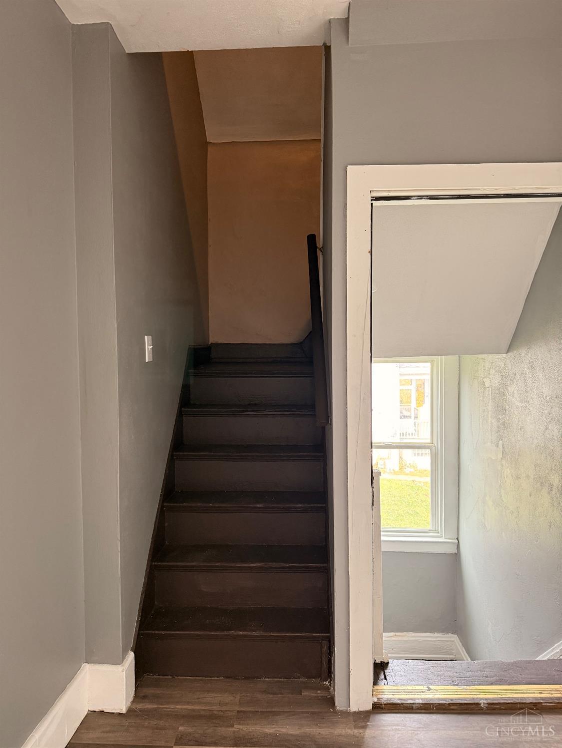 1015 Purcell Avenue Property Photo 31
