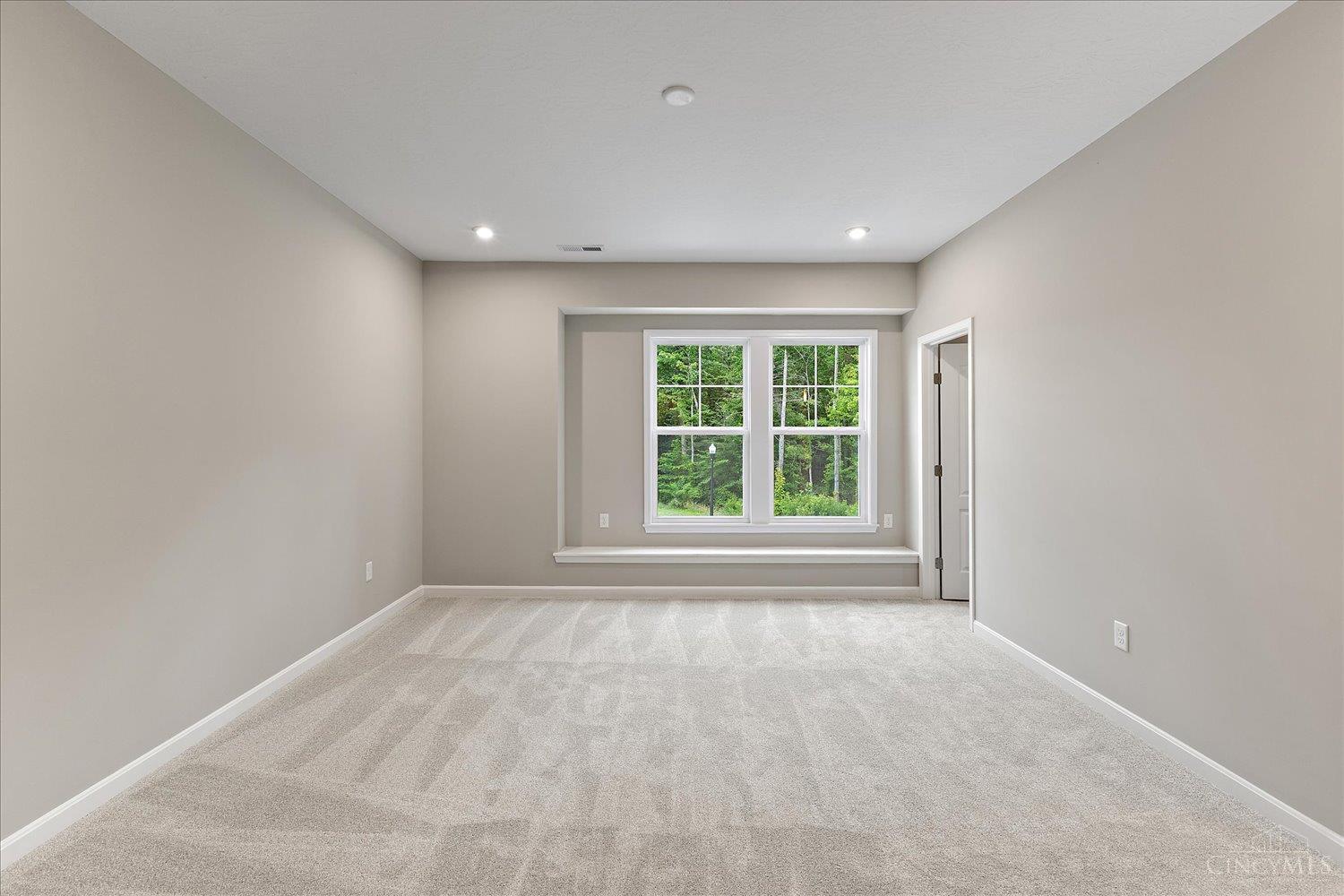 1593 Summerview Lane Property Photo 10