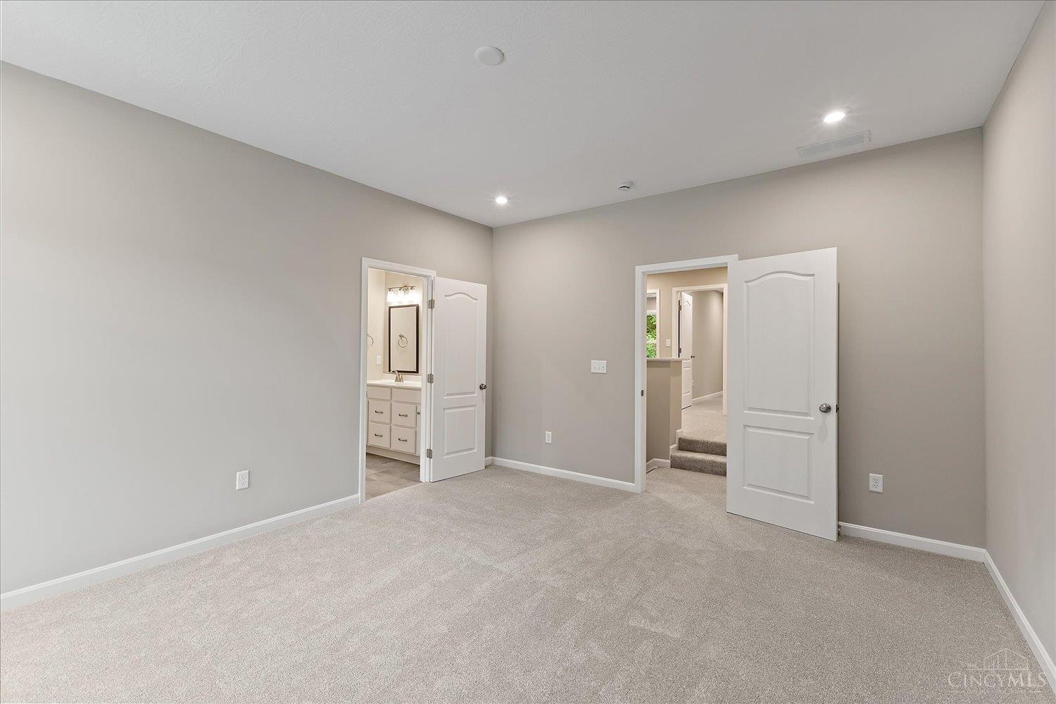 1593 Summerview Lane Property Photo 11