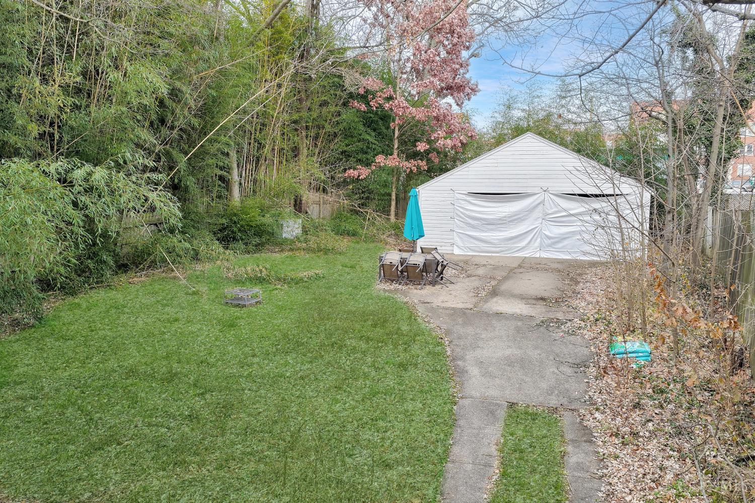 378 Howell Avenue Property Photo 6