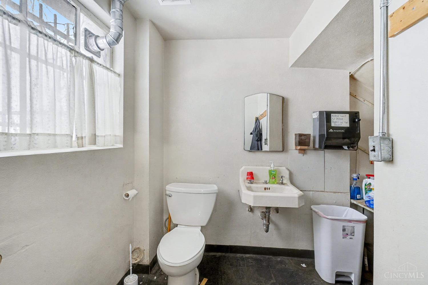 S 109 Wayne Avenue Property Photo 10