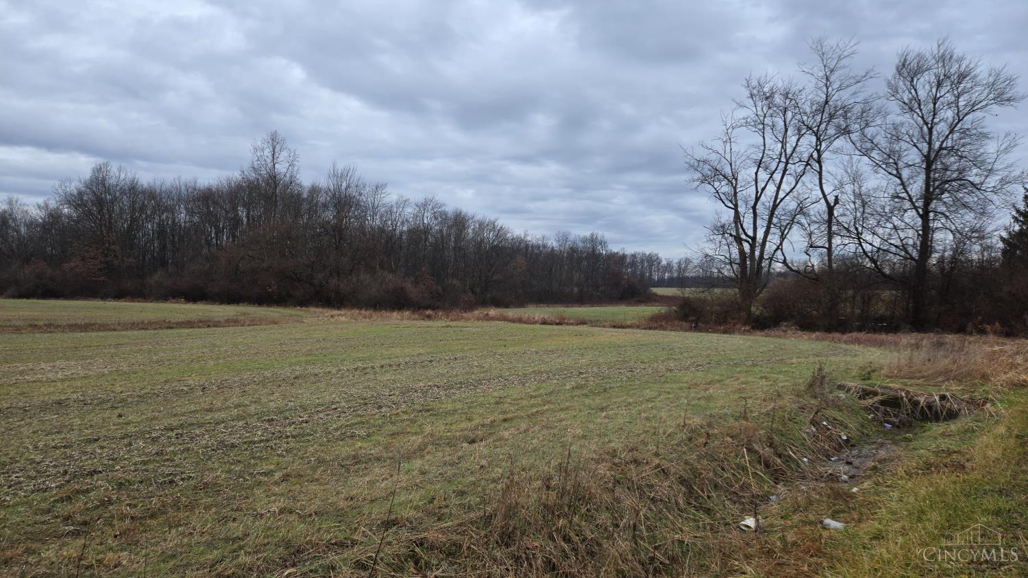 Middleboro Road Property Photo 8