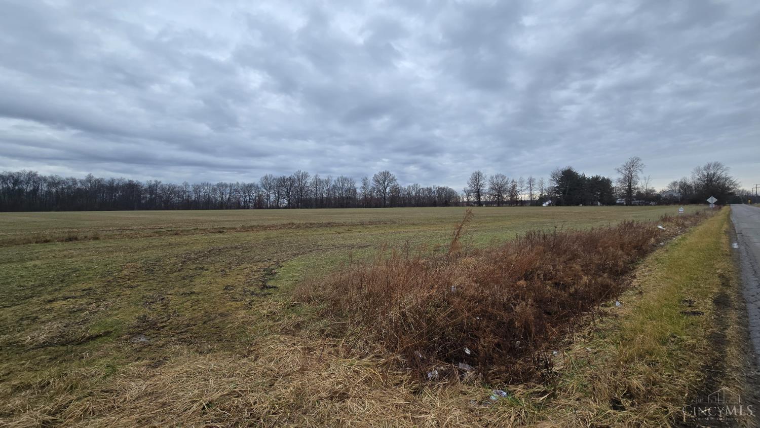 Middleboro Road Property Photo 9