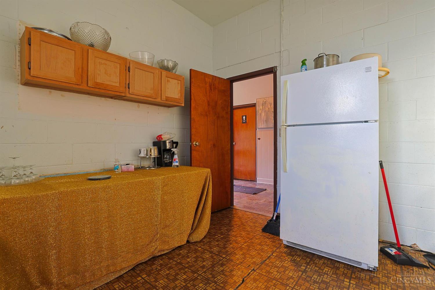 4662 Ashtree Drive Property Photo 7