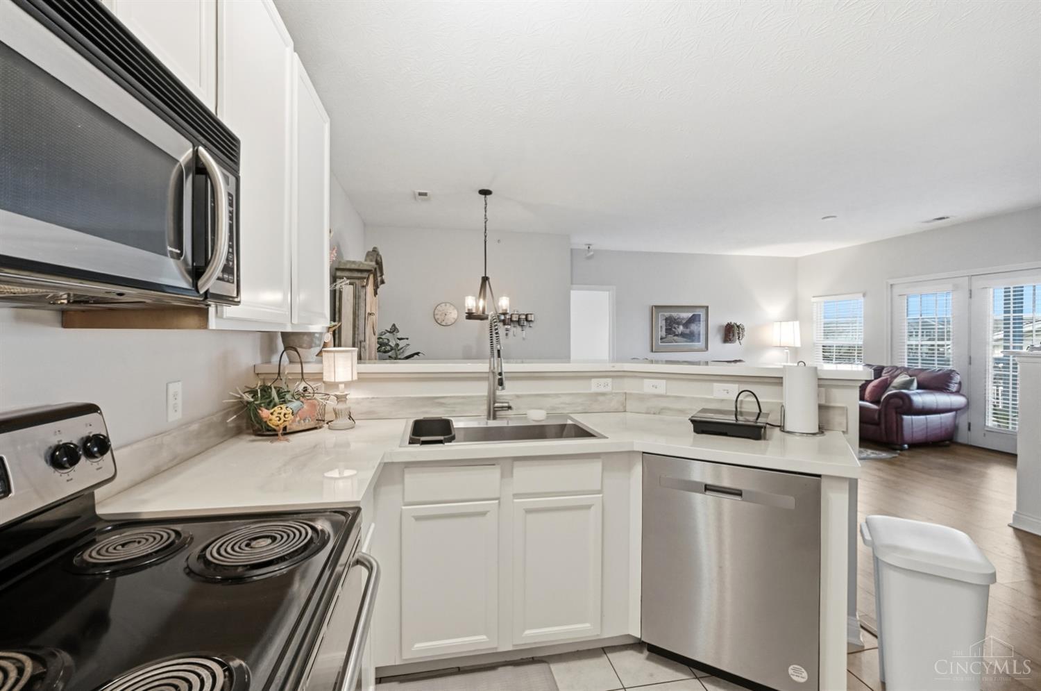 3232 Grand Falls Boulevard Property Photo 10