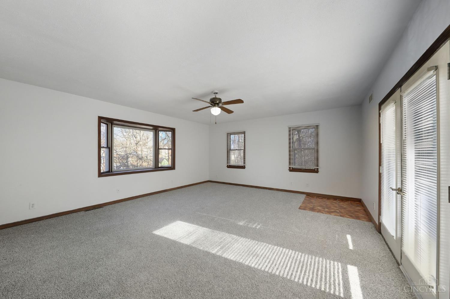 1461 Kinney Avenue Property Photo 11