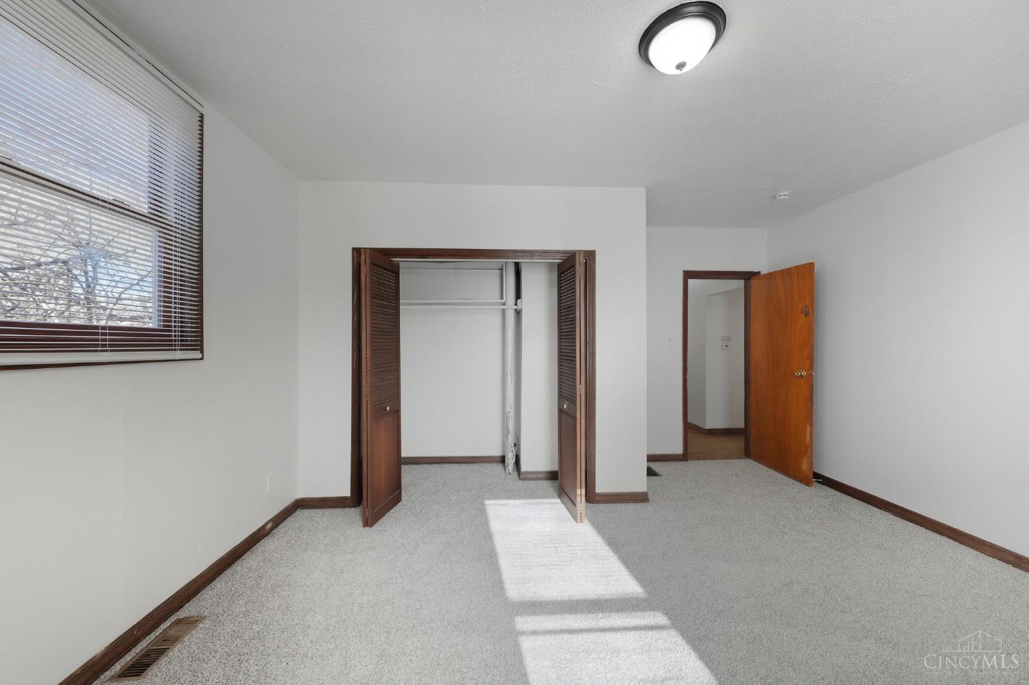 1461 Kinney Avenue Property Photo 22
