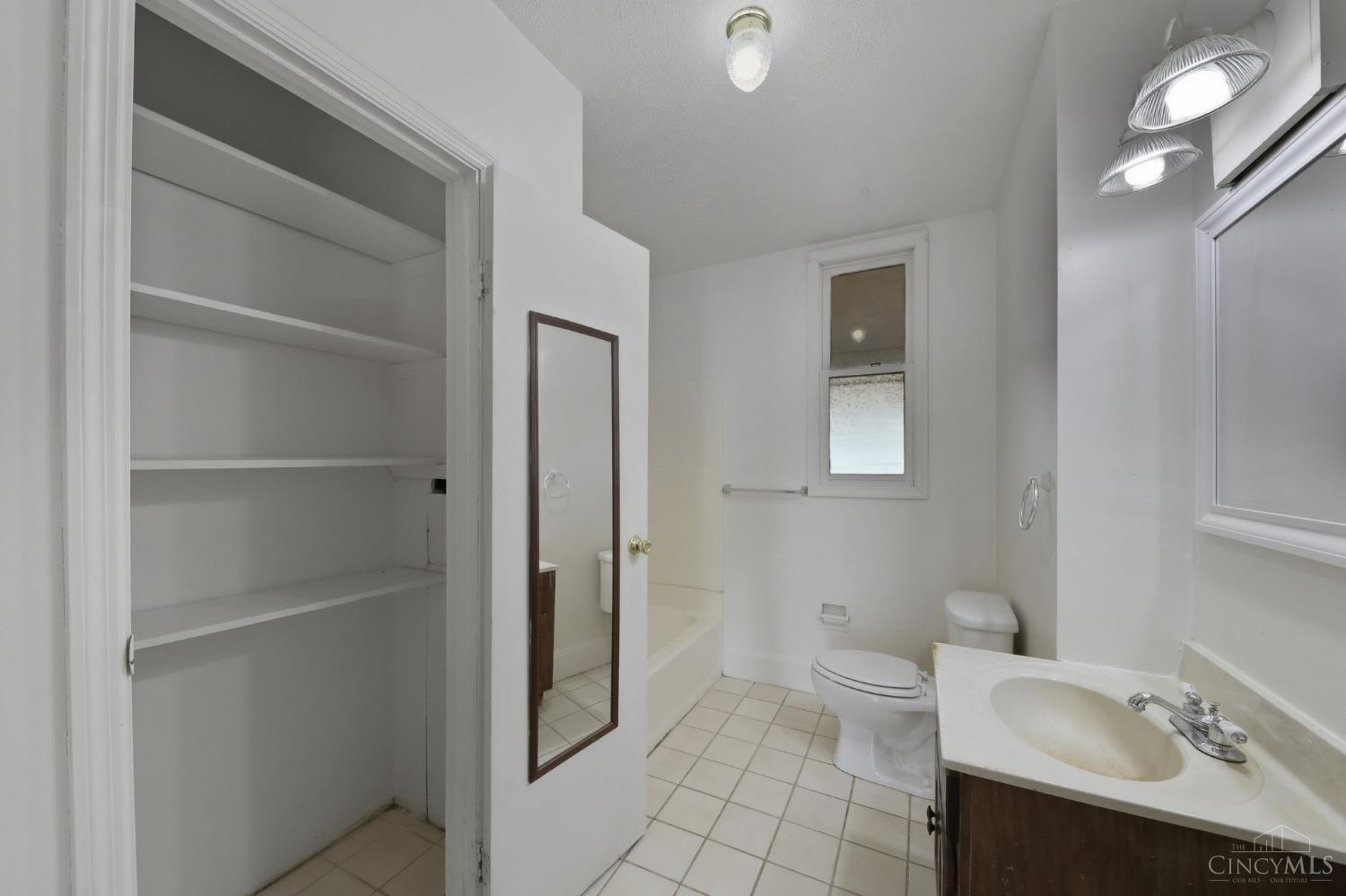 1461 Kinney Avenue Property Photo 25