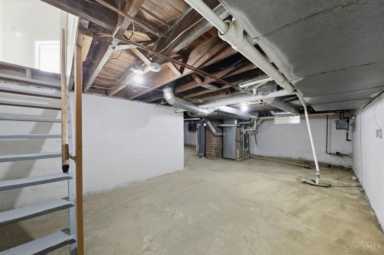 1461 Kinney Avenue Property Photo 28