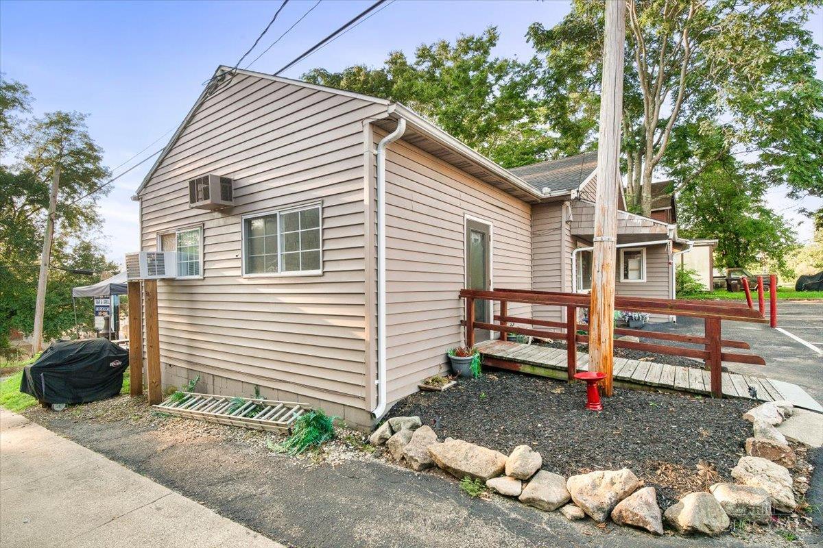 4342 Washington Avenue Property Photo 5