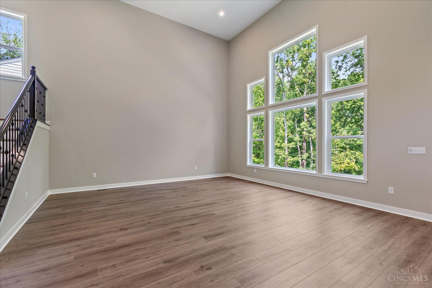 3806 Sturbridge Way Property Photo 8