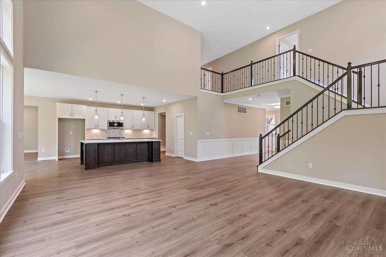 3806 Sturbridge Way Property Photo 10