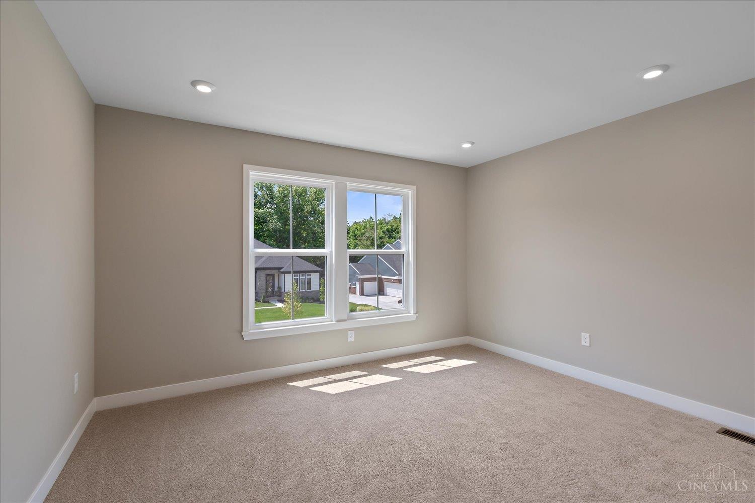 3806 Sturbridge Way Property Photo 23