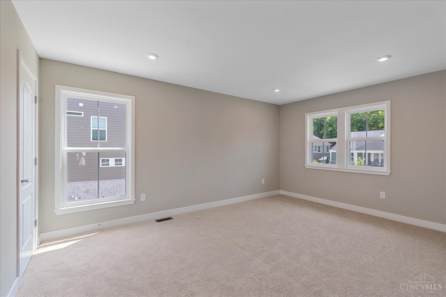 3806 Sturbridge Way Property Photo 25