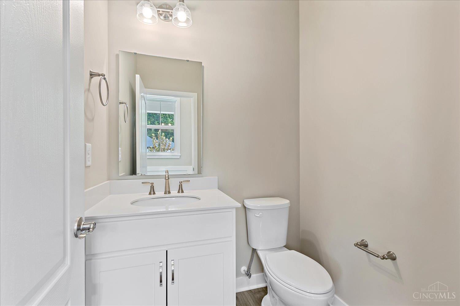 3806 Sturbridge Way Property Photo 27