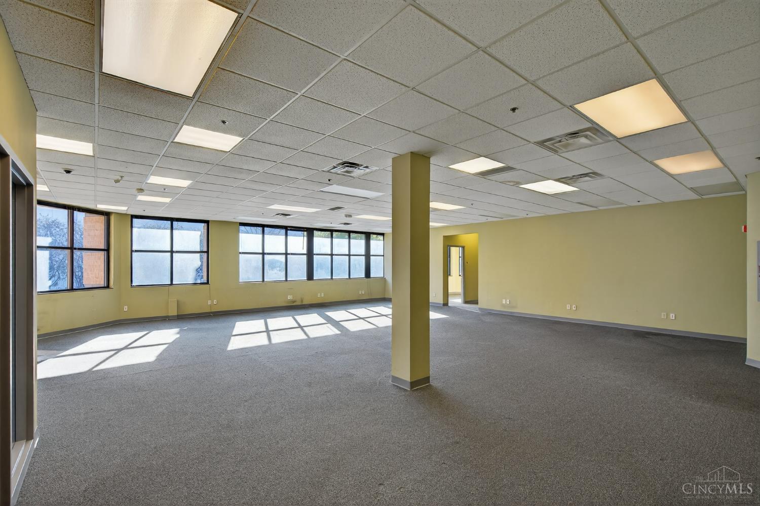 10641 Techwoods Circle Property Photo 32