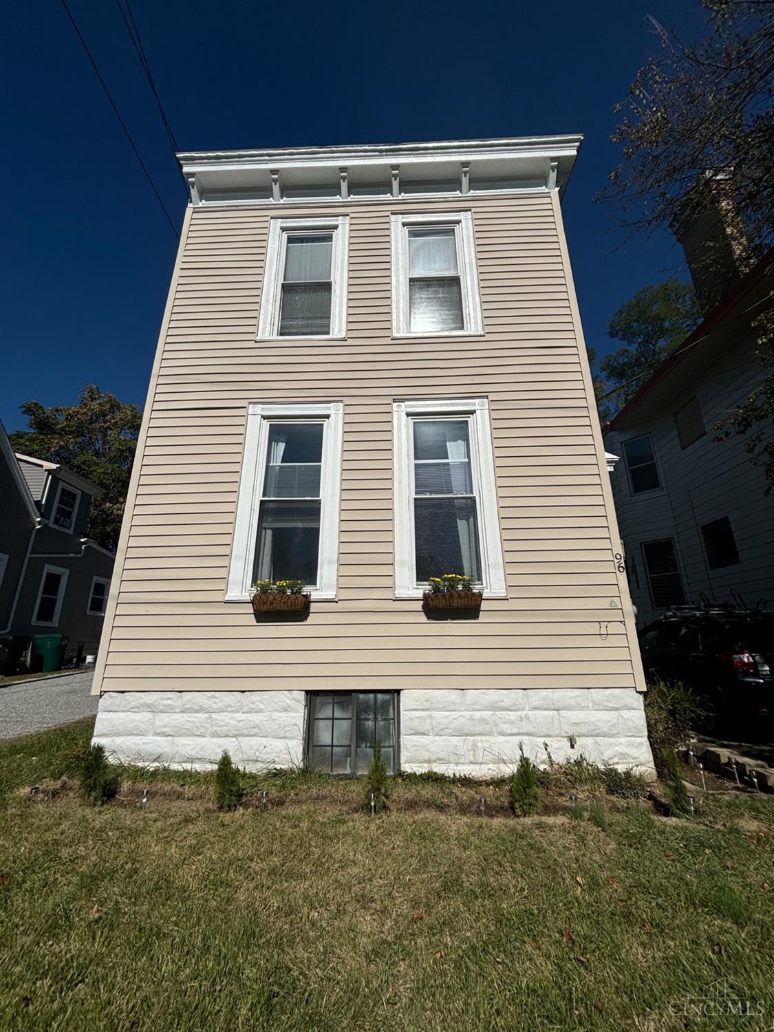 96 Juergens Avenue Property Photo 1