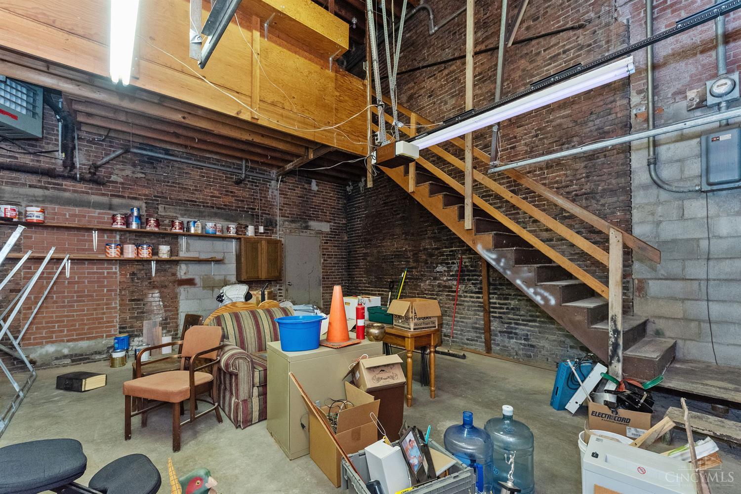 112 Main Street Property Photo 15