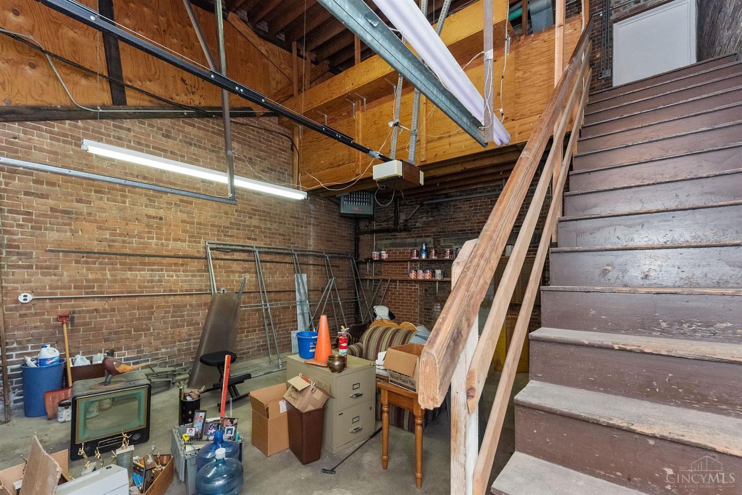 112 Main Street Property Photo 16