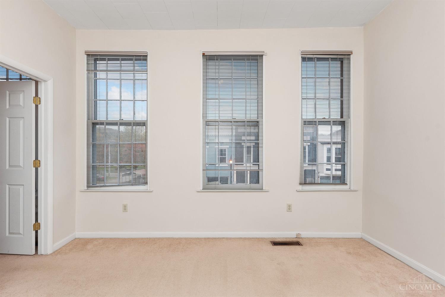 112 Main Street Property Photo 25