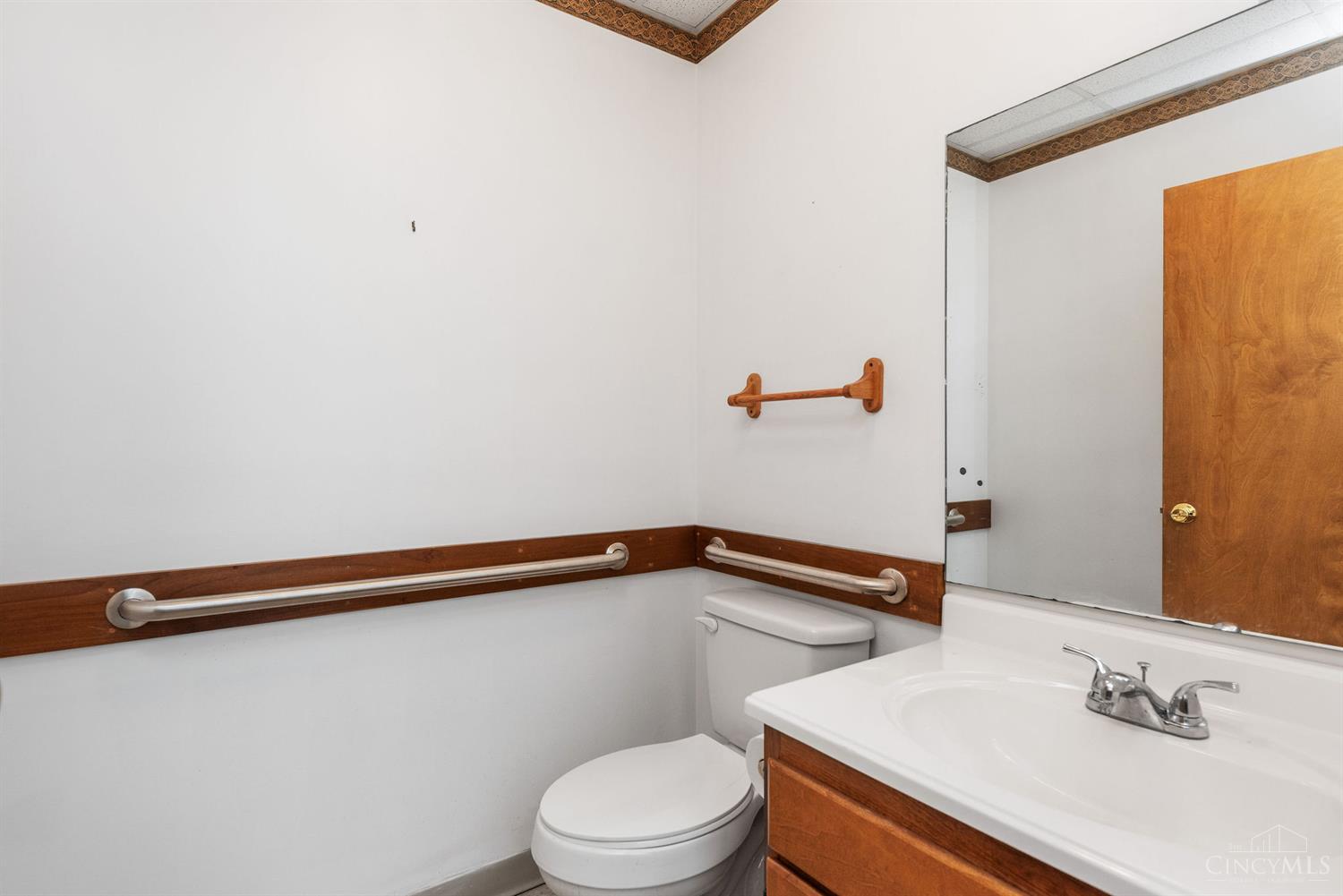 112 Main Street Property Photo 31