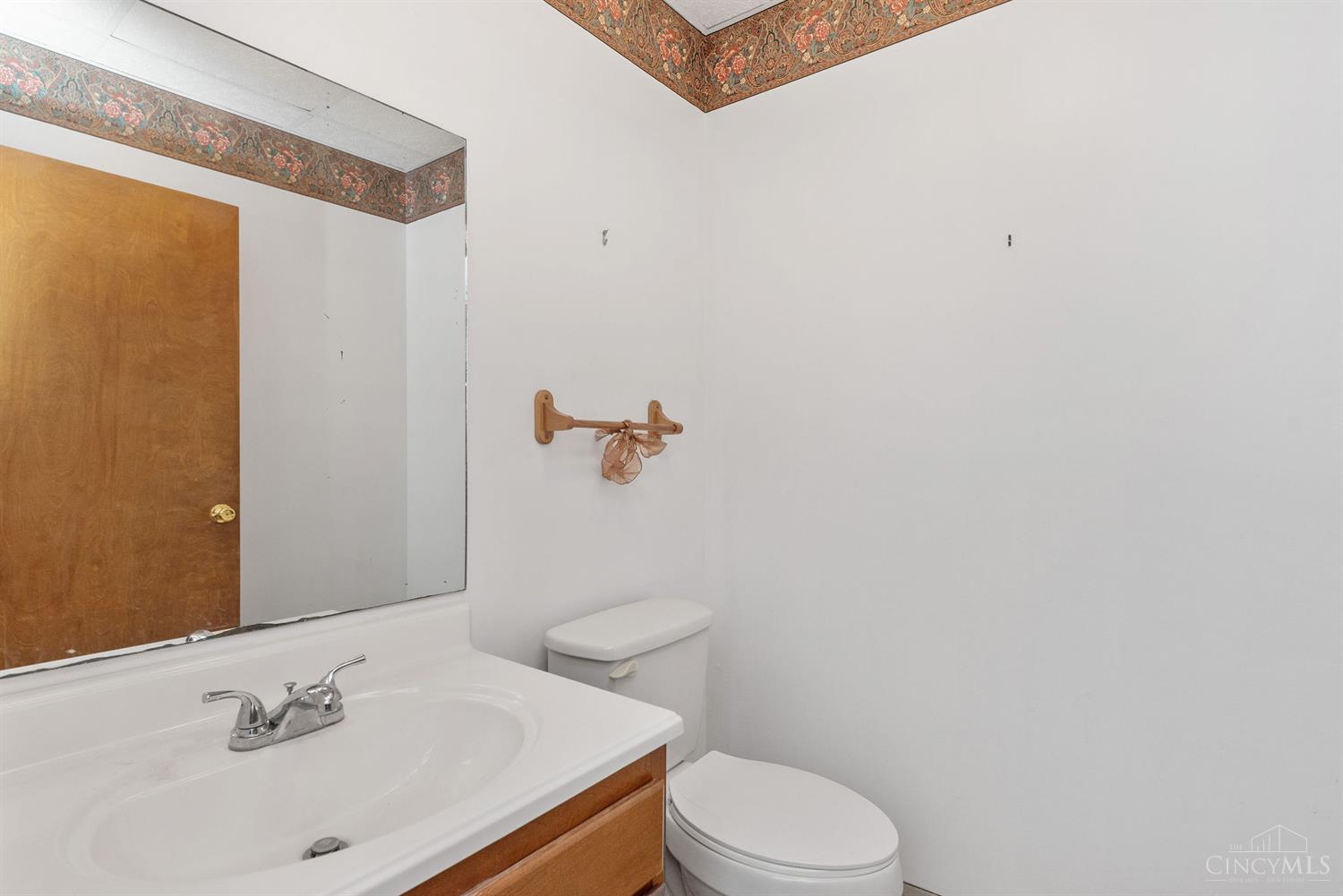 112 Main Street Property Photo 32