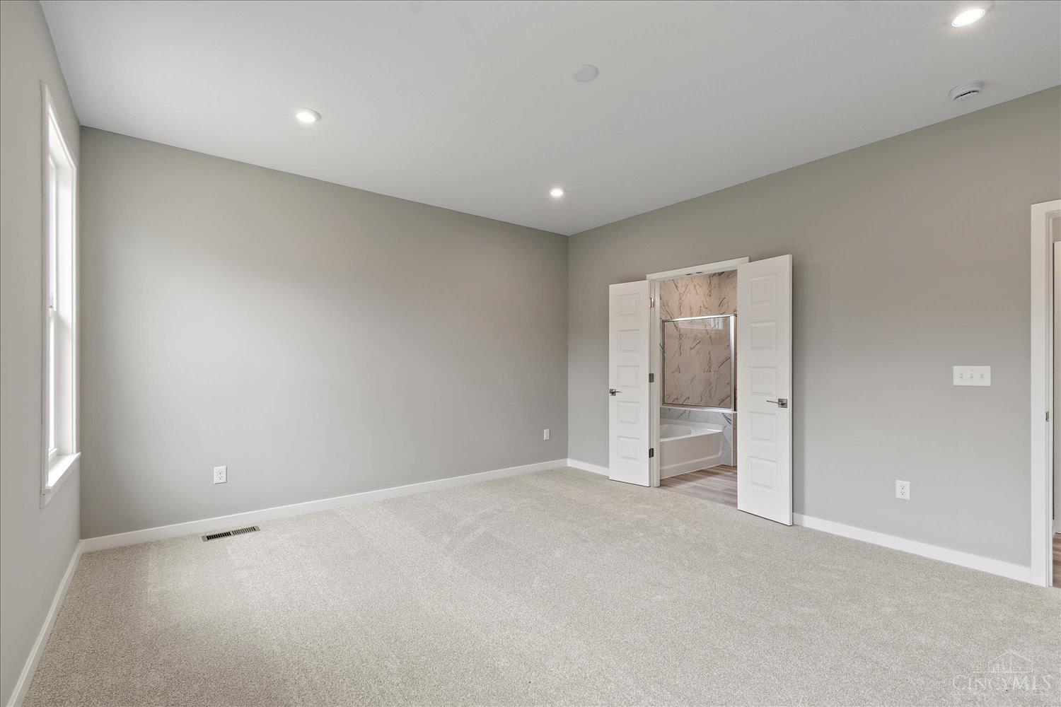 1290 Trailhead Place Property Photo 15
