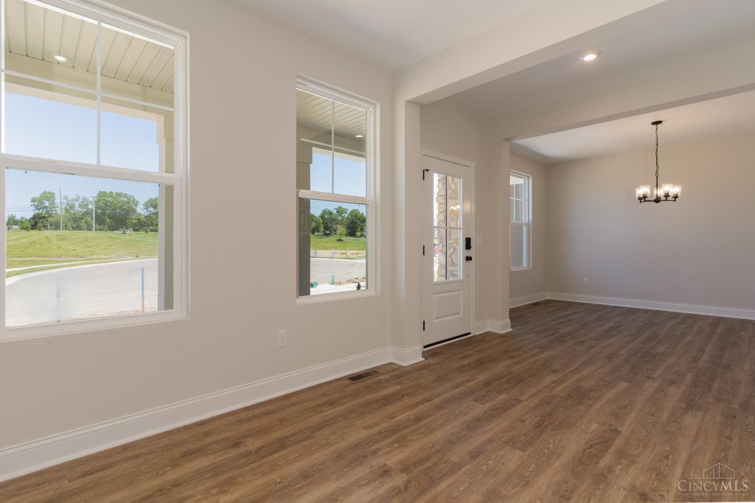 1143 Wayfarers Way Property Photo 9
