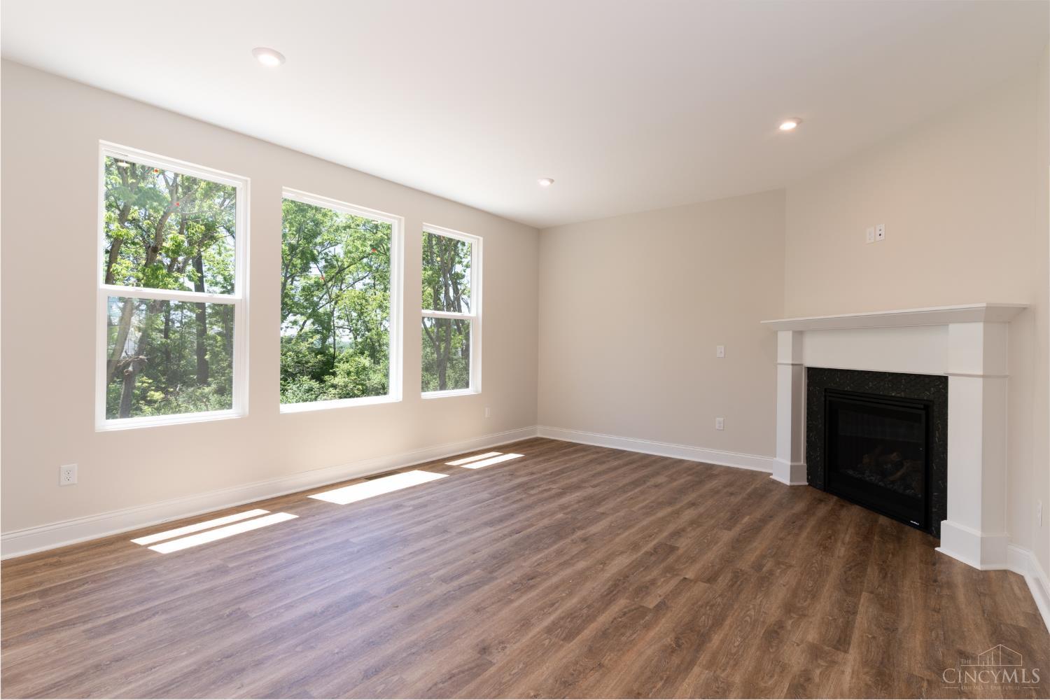 1143 Wayfarers Way Property Photo 12