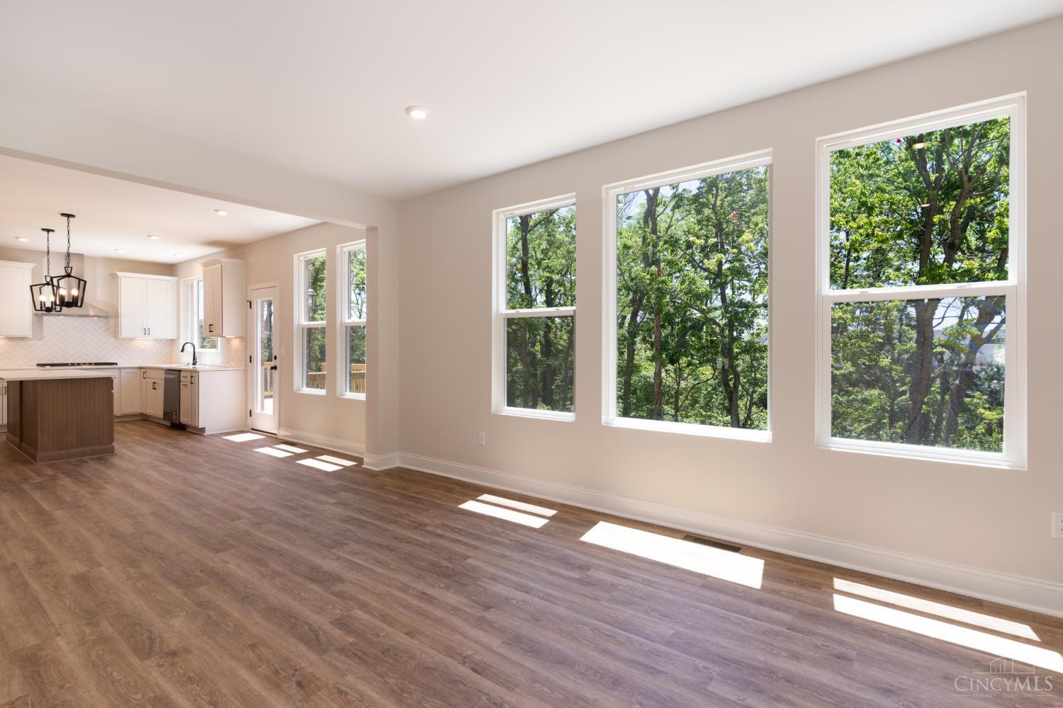 1143 Wayfarers Way Property Photo 13