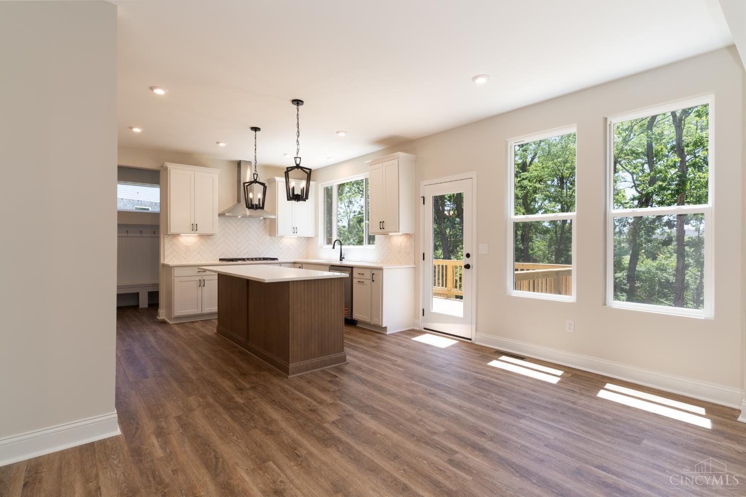 1143 Wayfarers Way Property Photo 15
