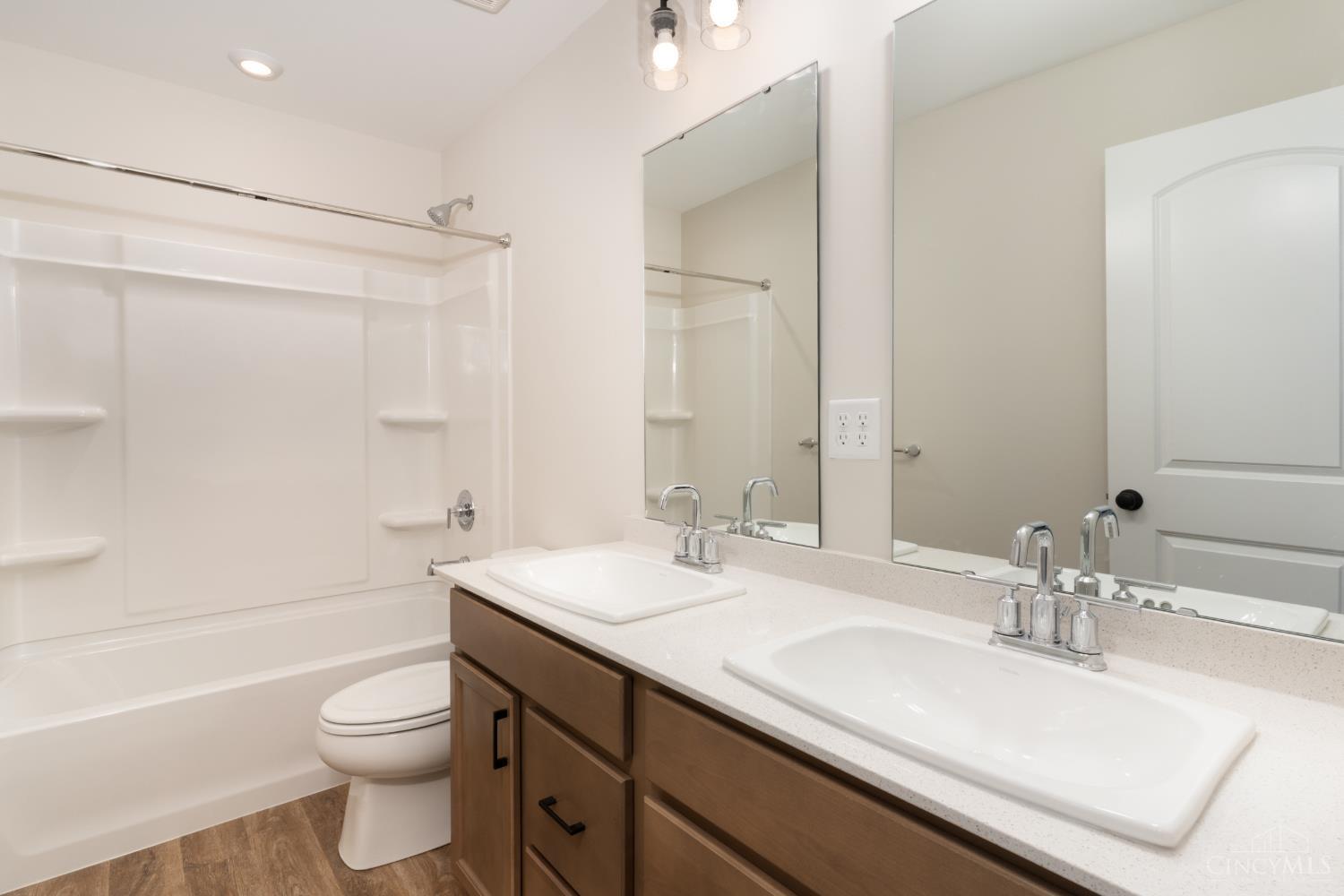 1143 Wayfarers Way Property Photo 33