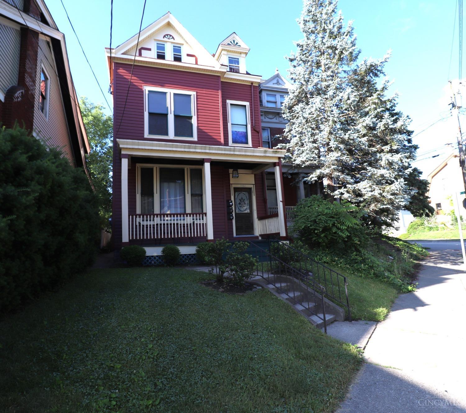 2462 Fairview Avenue Property Photo 1