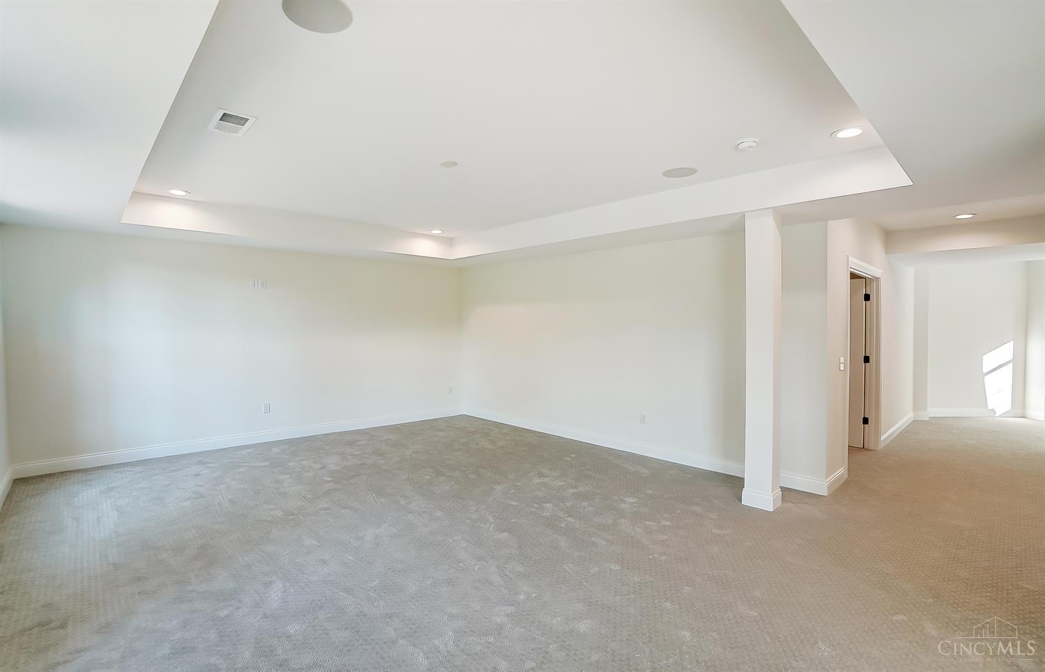 7845 Euclid Avenue Property Photo 37