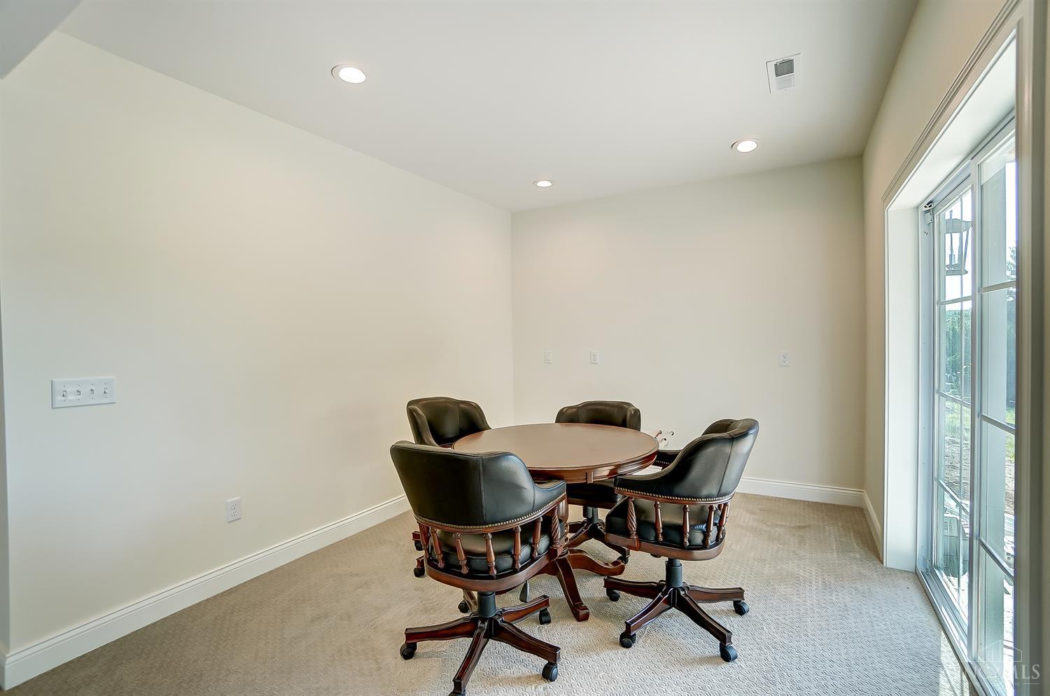 7845 Euclid Avenue Property Photo 39
