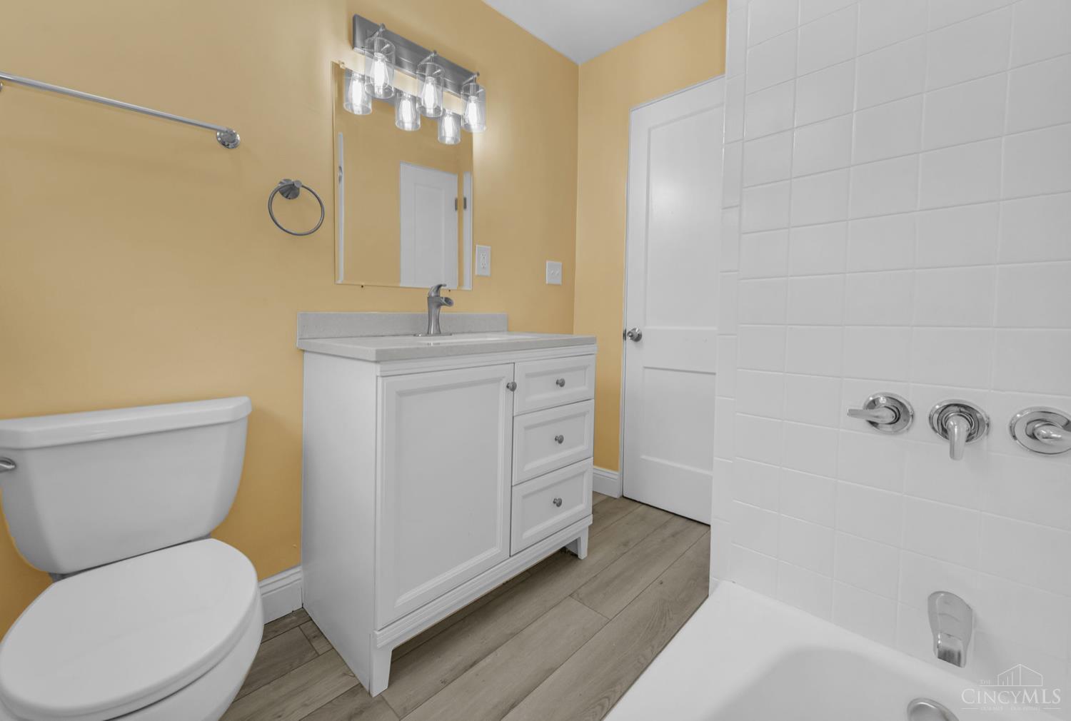 3914 Meyerfeld Avenue Property Photo 23