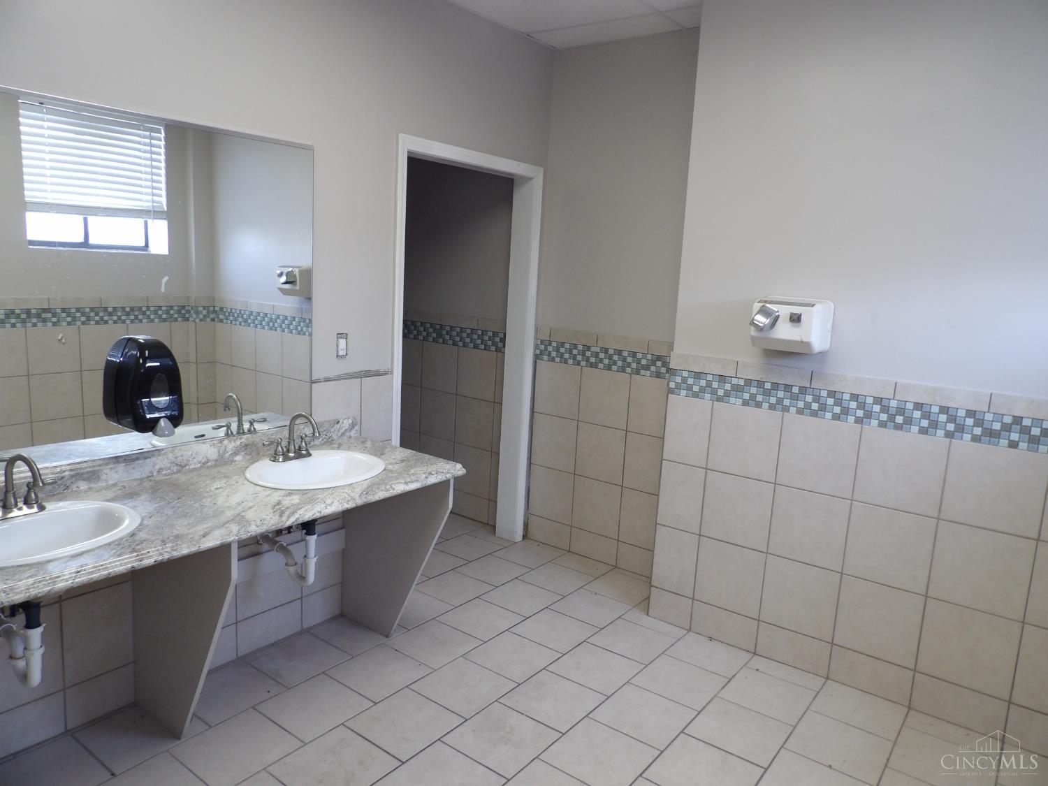 3916 Glenway Avenue Property Photo 19