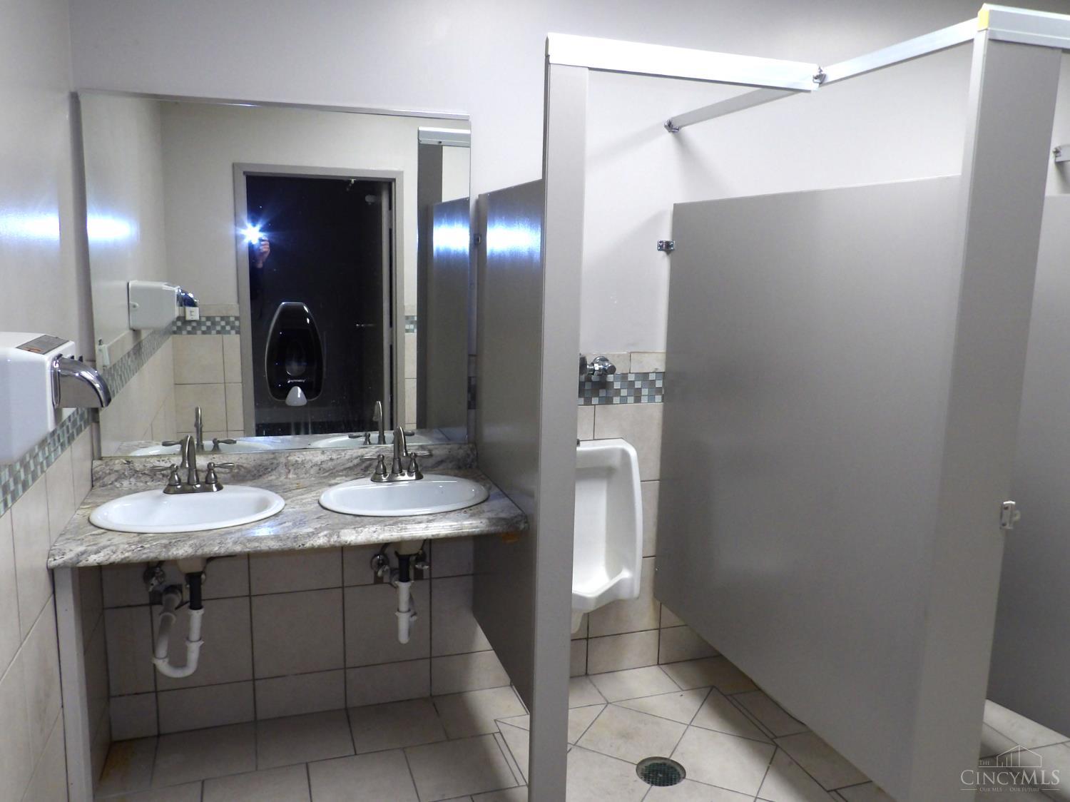 3916 Glenway Avenue Property Photo 22