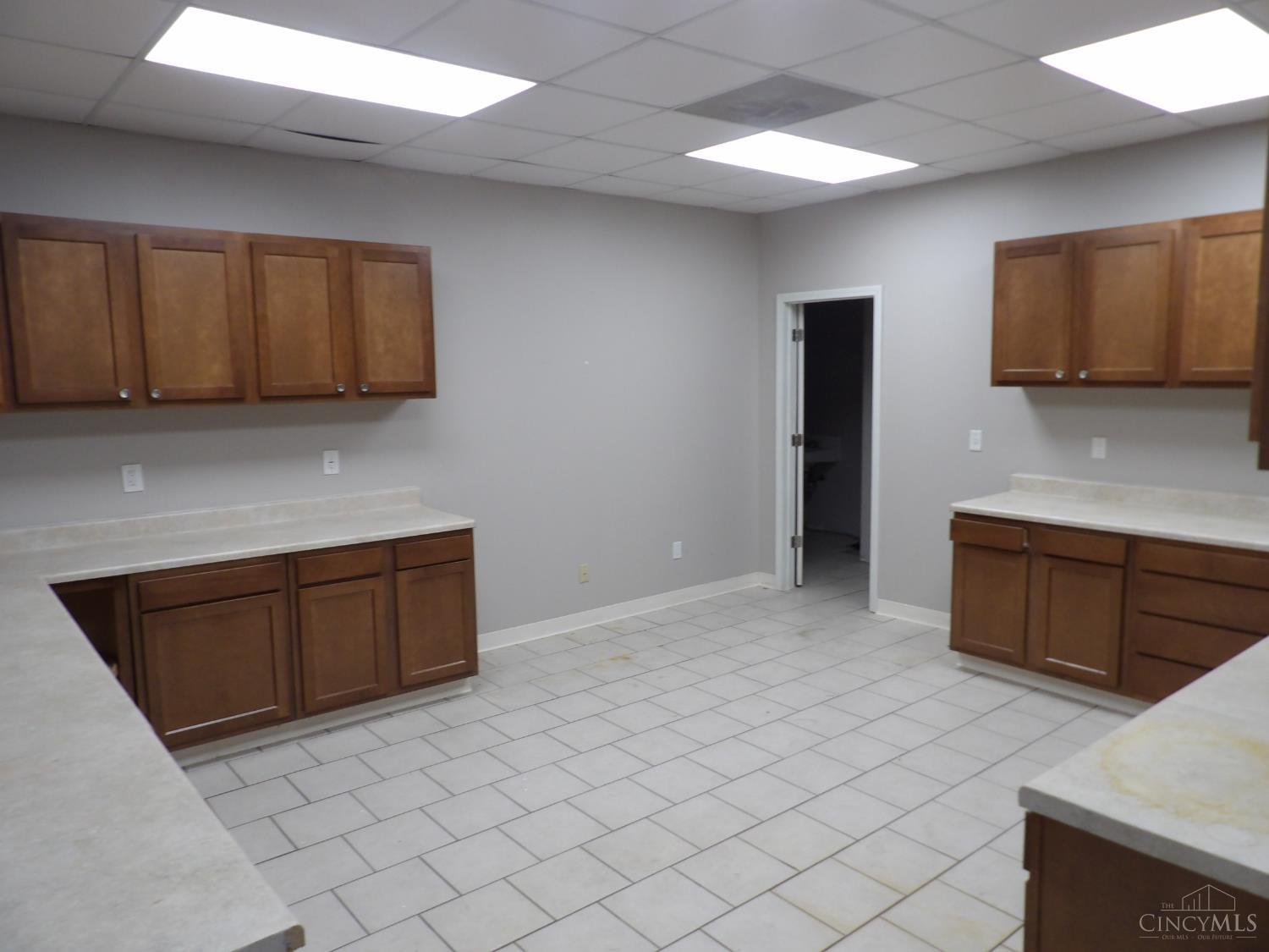 3916 Glenway Avenue Property Photo 24