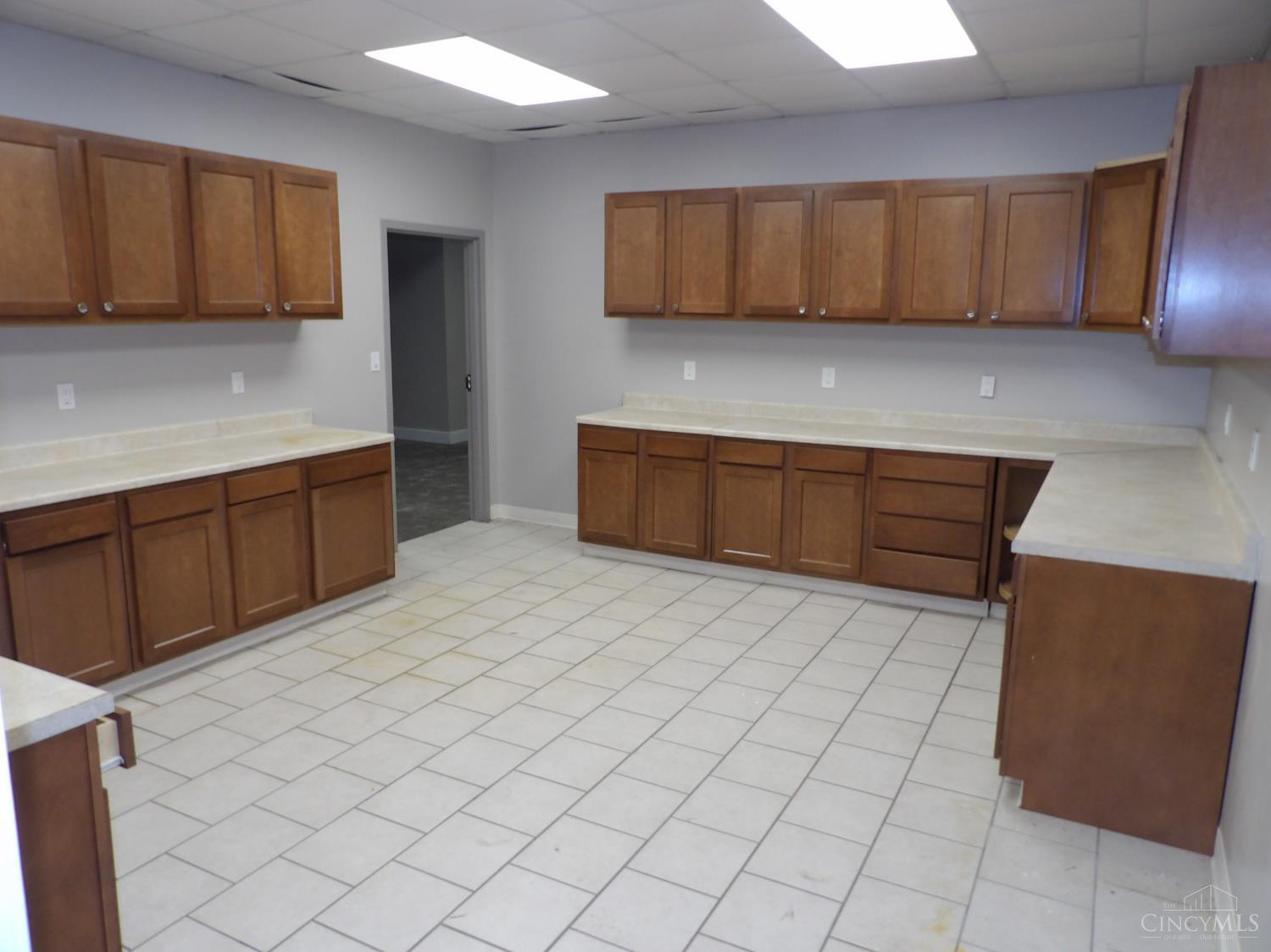 3916 Glenway Avenue Property Photo 25