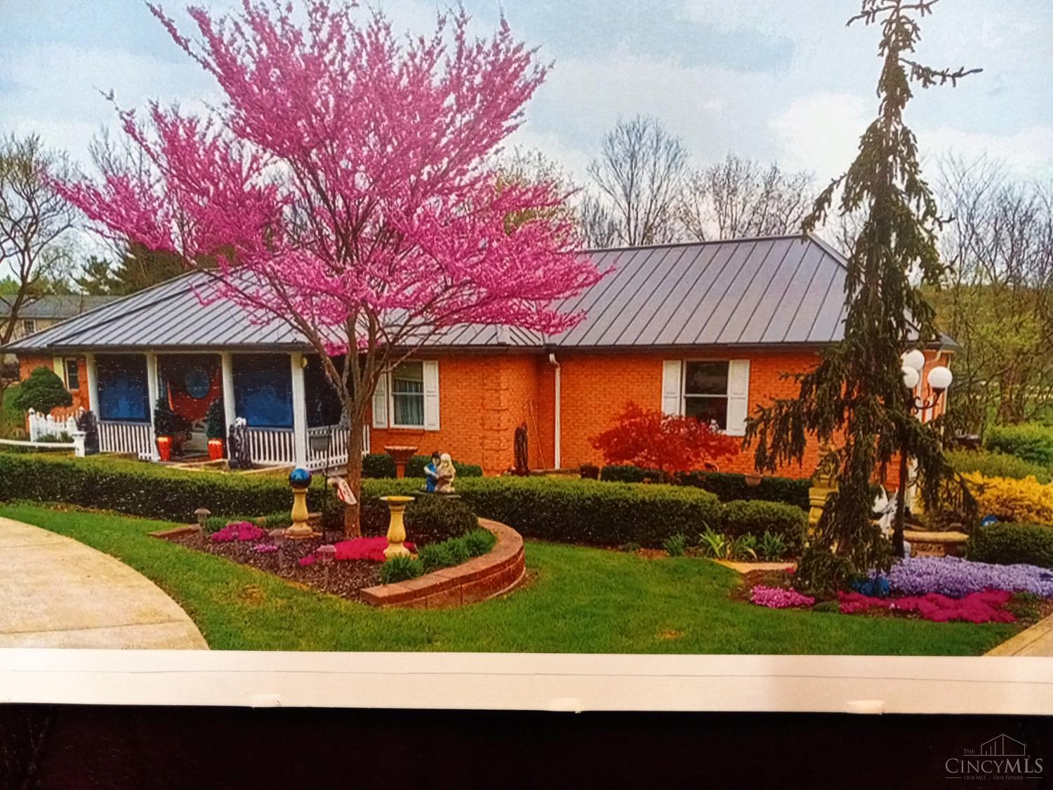 20902 Ridgecliff Court Property Photo 1