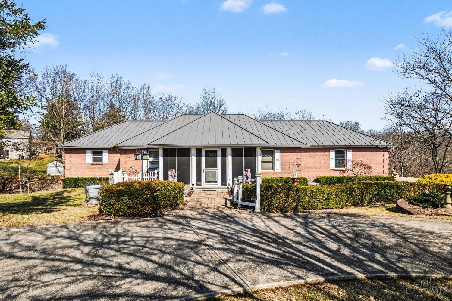 20902 Ridgecliff Court Property Photo 3