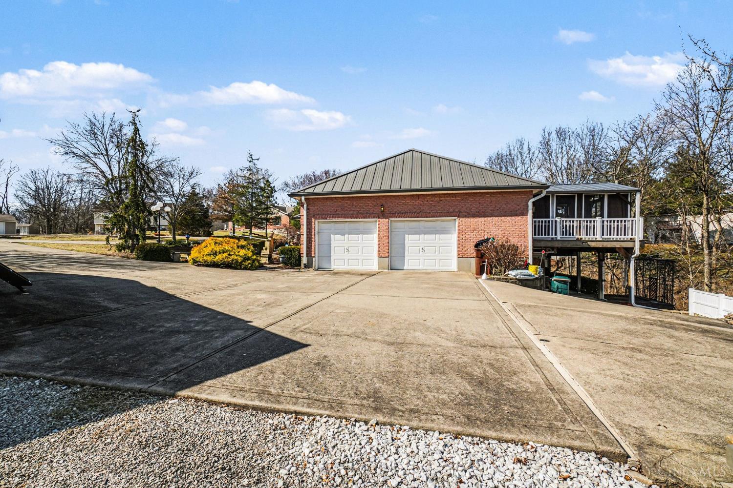 20902 Ridgecliff Court Property Photo 5