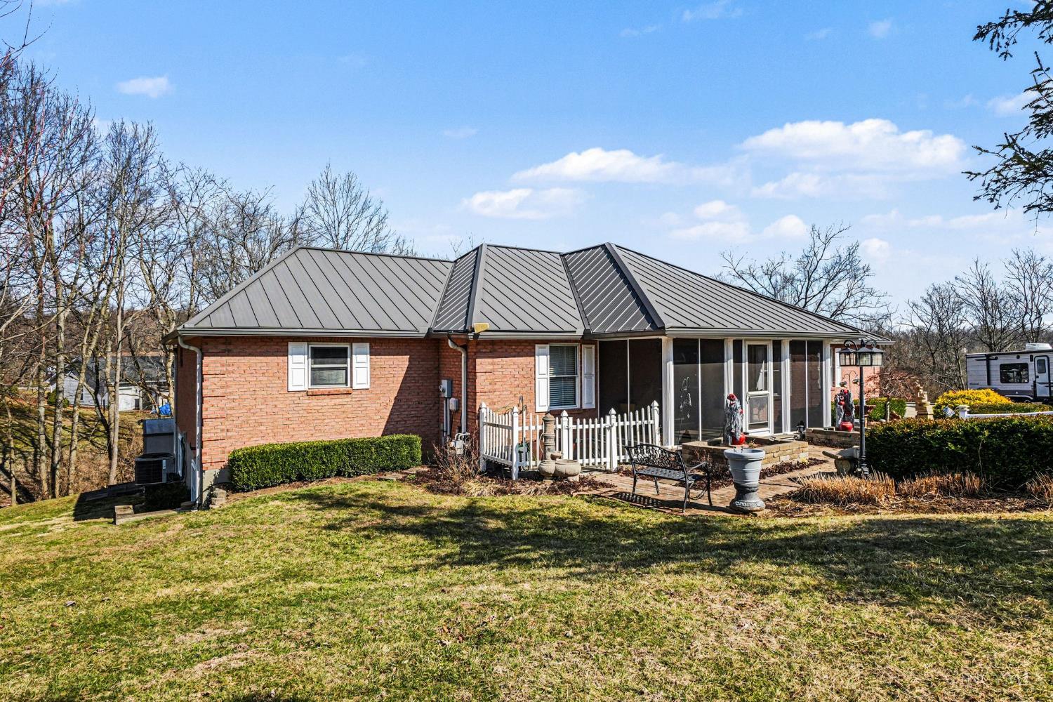 20902 Ridgecliff Court Property Photo 6